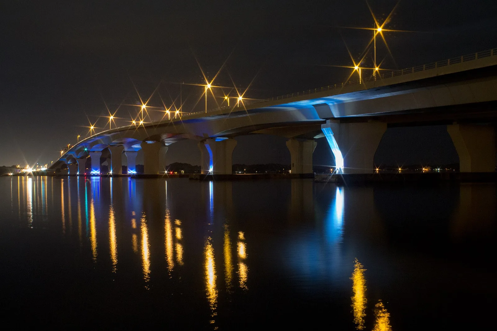 The Hathaway Bridge at Panama City, looking west.