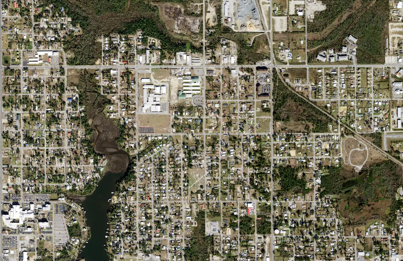 Glenwood from the air, the blocks east of MLK Jr. Boulevard, in a USDA aerial photograph.