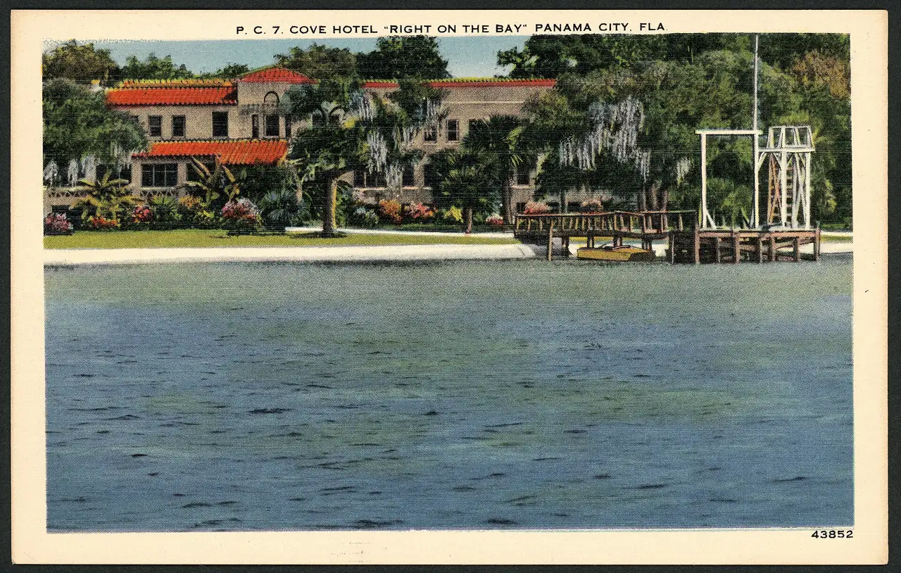 A vintage Asheville Postcard Co. card of the Cove Hotel on the bay in Panama City's Cove, the neighborhood around Merriam Cherry Street Elementary.