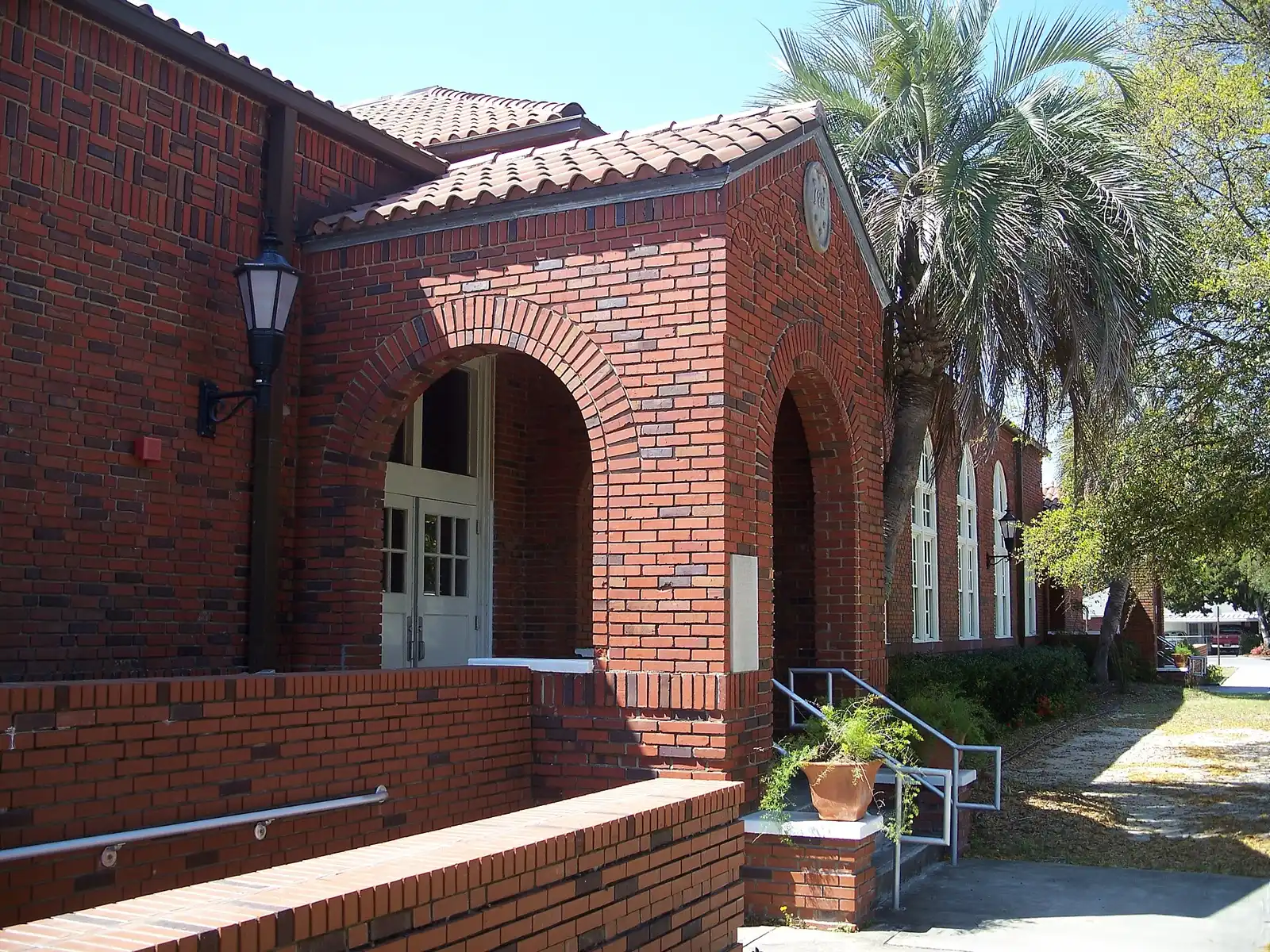 The historic St. Andrew School building in Panama City.